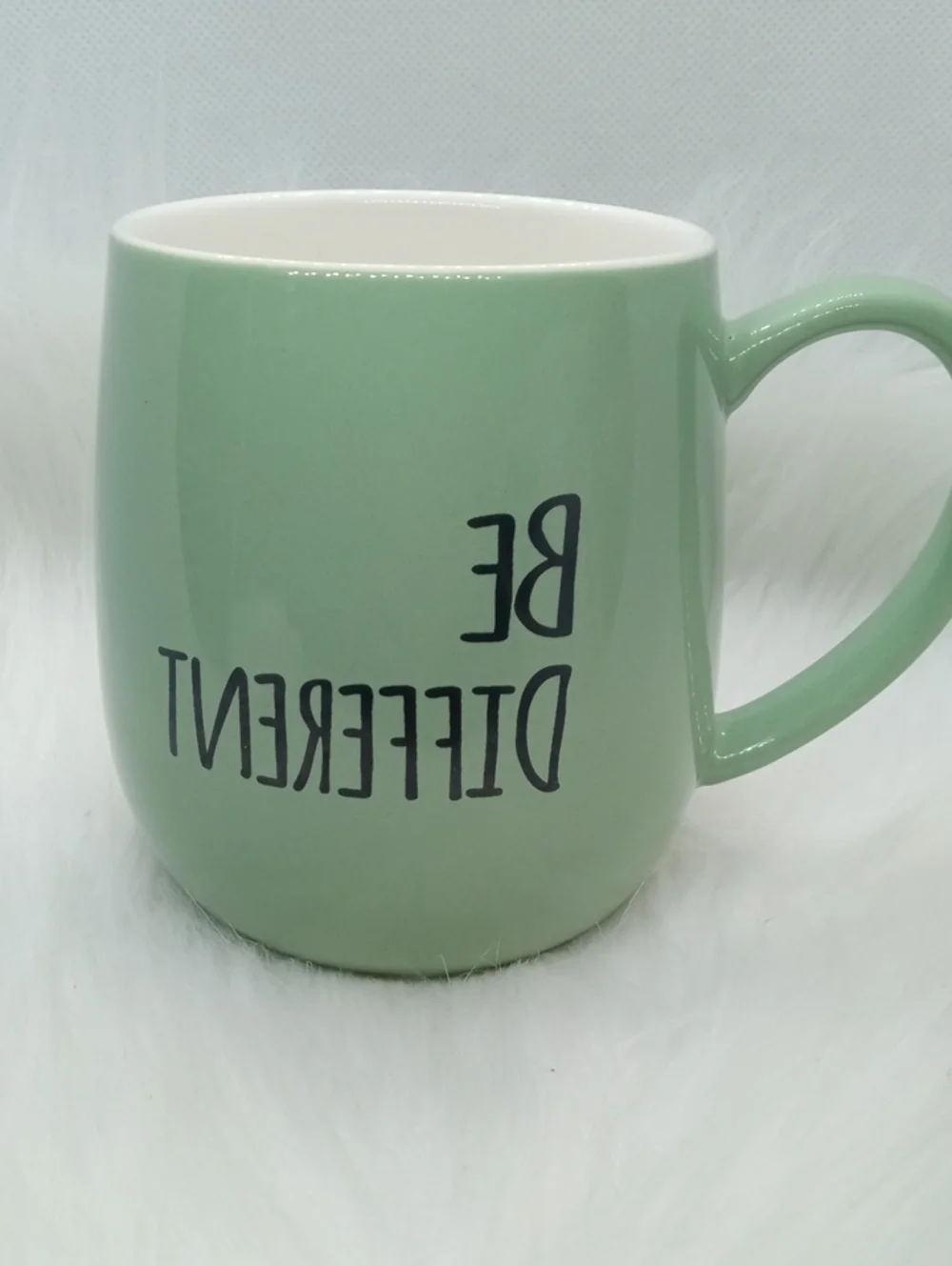 BE DIFFERENT MUG